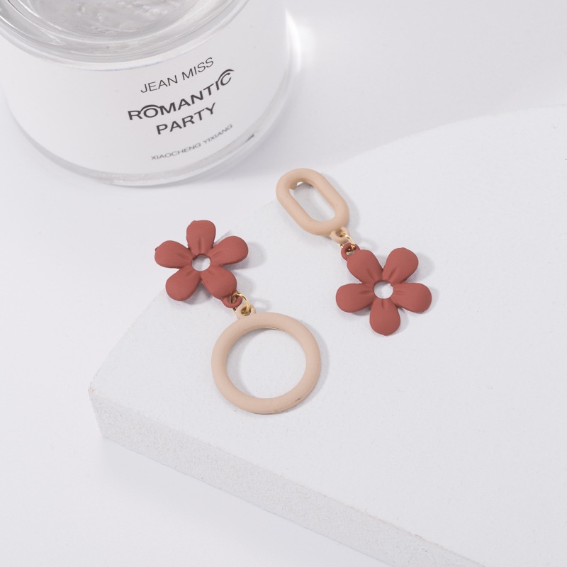 [littlecrab] Anting Wanita Bunga Maroon Lucu Simple Elegan Woman Flower Earrings Anting Berkualitas Beda Kiri Kanan Korean Style