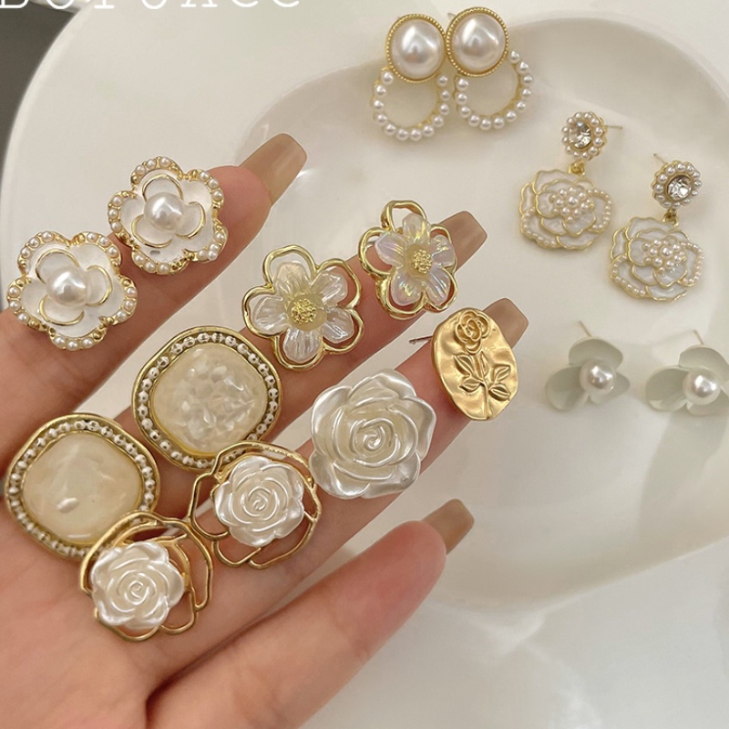 Anting Stud Mutiara Berlian Imitasi Gaya Retro Untuk Wanita