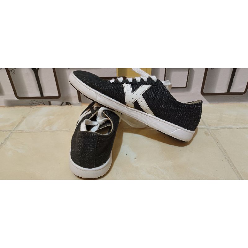 Sepatu Second Kappa