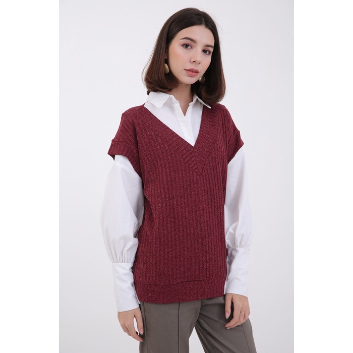 Berrybenka - Outerwear Rompi Sophie Mouca Knit Sweater - Maroon, One Size Barang Bagus