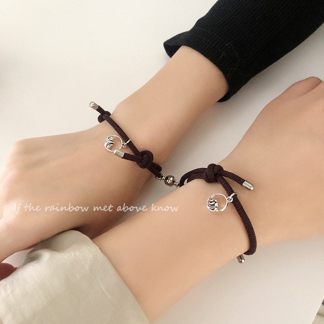 1 Pasang Gelang Tali Kepang Magnetik Adjustable Motif Smiley Face Gaya China Untuk Pasangan