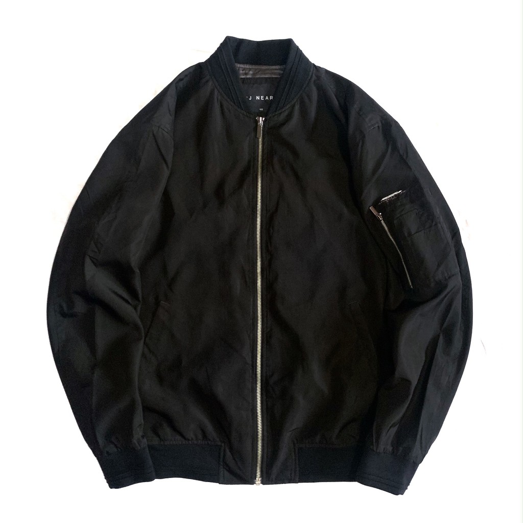 JAKET BOMBER SECOND TBJ NEARBY