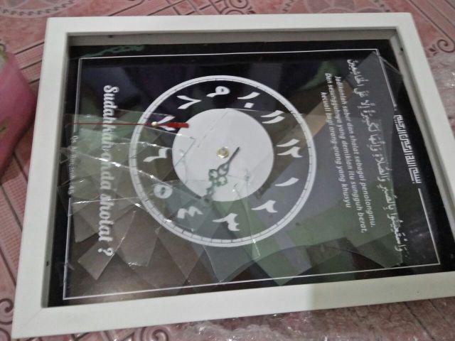 Hiasan Jam Dinding Custom Frame Kaca Scrapbook Design Bisa Pilih Uk 30x40