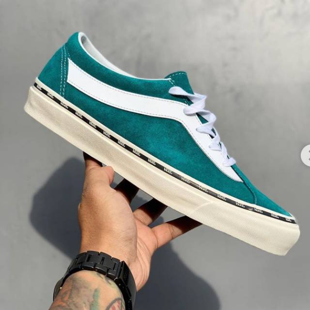 vans bold new issue