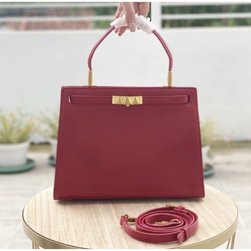 Charles Keith C9569