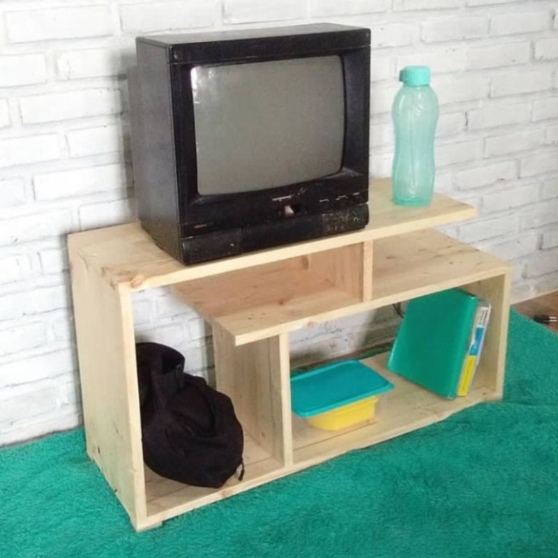 Meja TV Stand TV Kayu Jati Belanda