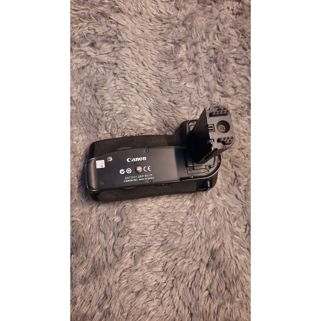 Baterai Grip Canon E9 for Canon 60D