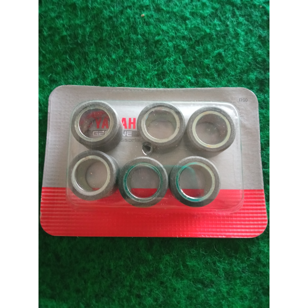 thumbnail image 2 of Genuine Yamaha Transmission Clutch Roller Set 12g For Zuma 125 BWS X (5UA-WE763-00) 2 of 4