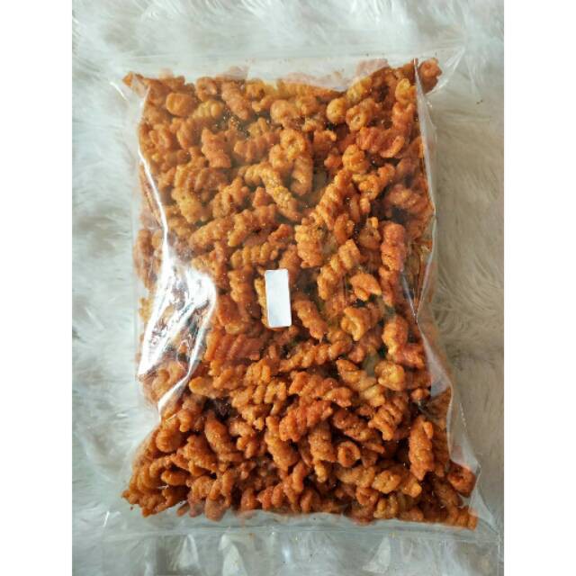 

Makroni spiral pedas makaroni pedas jajan pedas camilan pedas