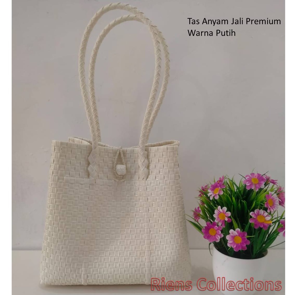 Tas Jali  Premium. Tas Jali Jali Premium. Tas Anyam Jali Jogja Bahan Premium Ukuran S M L Warna Pastel. Riens Collections