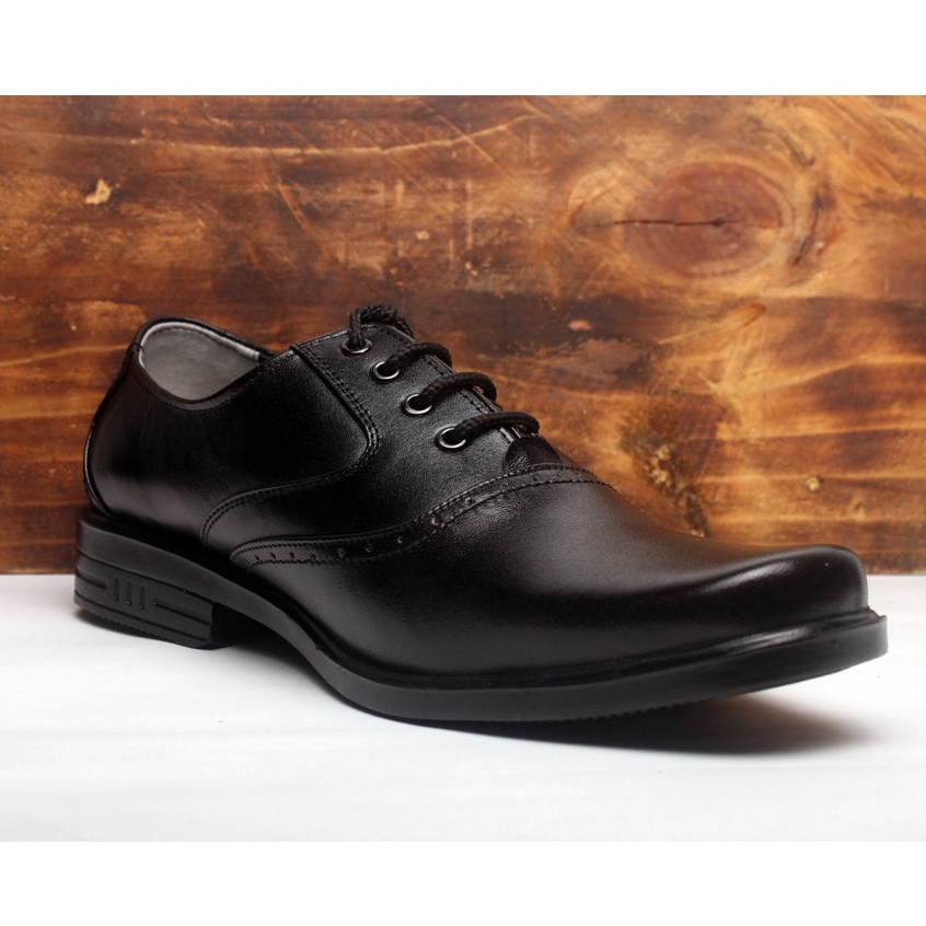 Sepatu Pantofel Pria Kulit Asli Rasheda K 01 Formal Shoes Bertali
