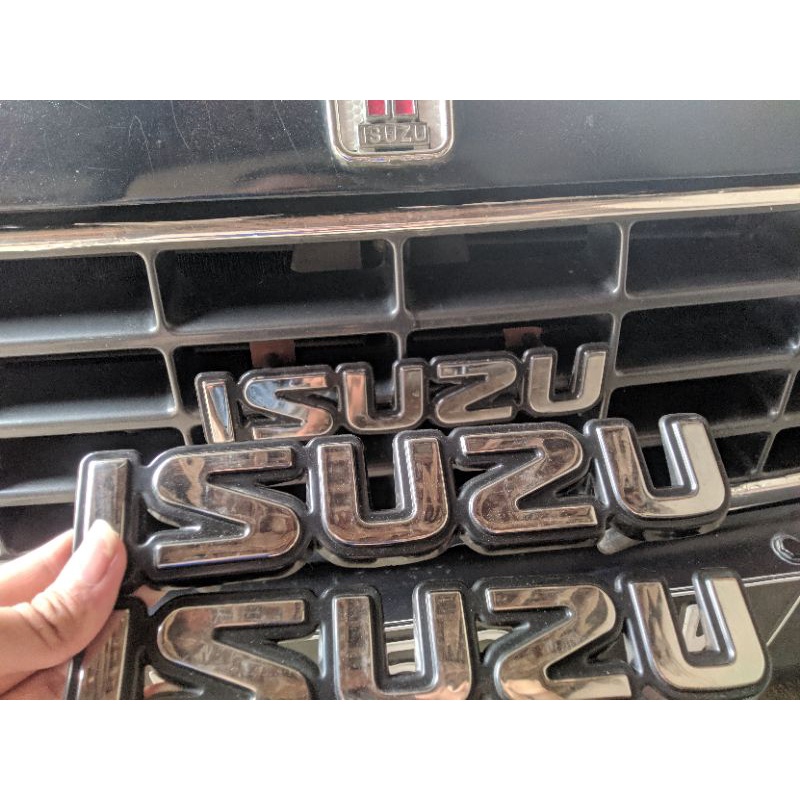Emblem Grill Isuzu Panther Kotak Emblem Grill Isuzu