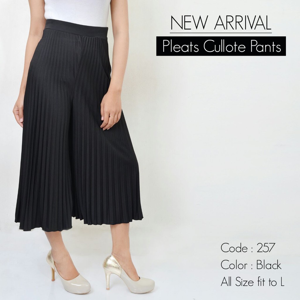 CELANA KULOT PENDEK 7/8 257 PLISKET PLEATS PANTS-black