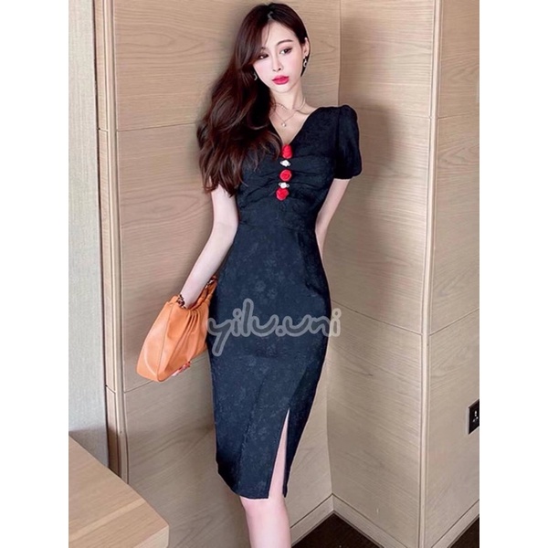 H7 DB9/39 Korean bodycon V neck midi dress beautifull white