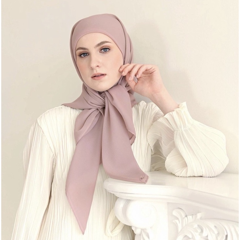 PREMIUM ORIGINAL BELLA SQUARE BASIC/TEPI JAHIT NECI