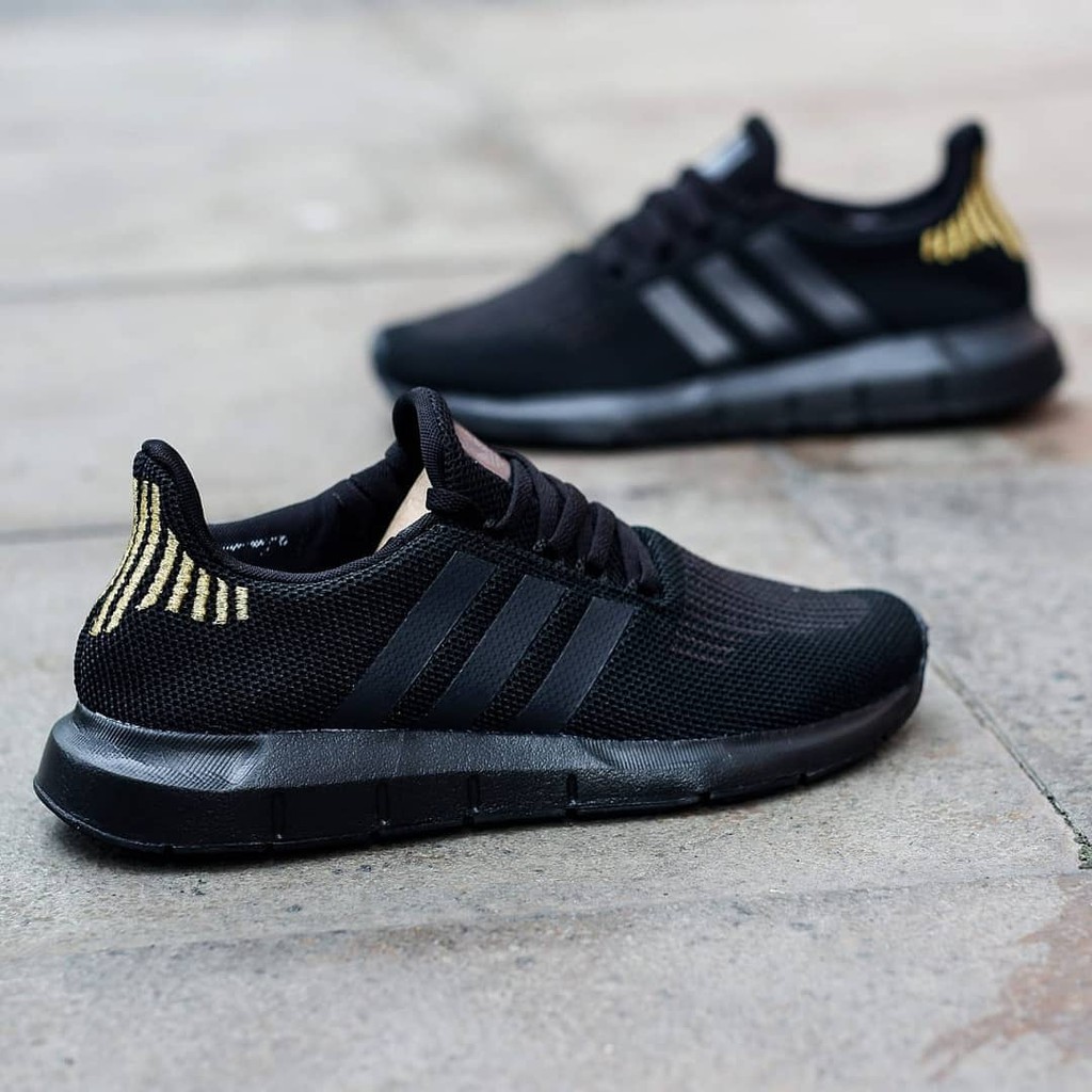 Adidas Swift Run