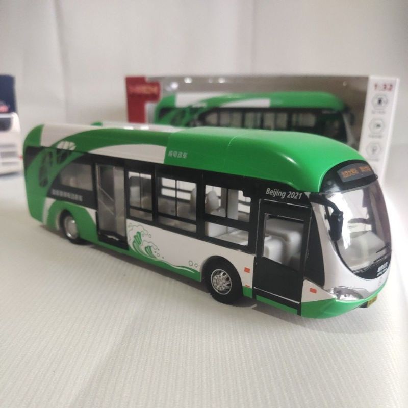 mainan diecast miniatur bus bahan besi Alloy warna hijau putih