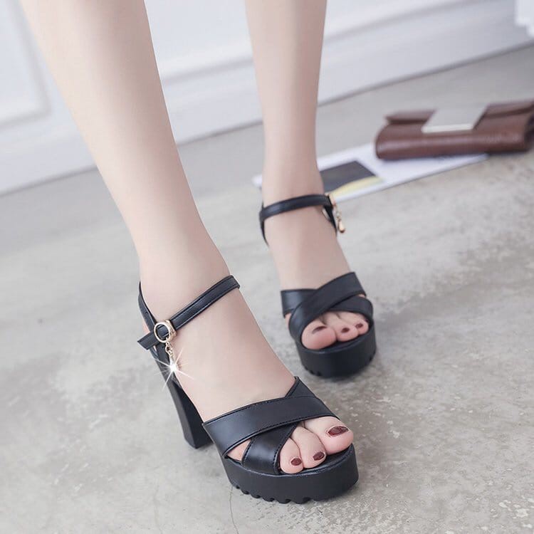 Korean Wedges Shoes / Sepatu Wanita 5048 (Size 36-39)