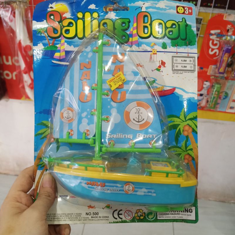 mainan kapal bisa jalan di atas air