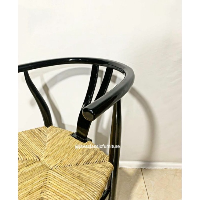 KURSI MAKAN CAFE RESTO RESTORAN ANYAMAN WEBBING ROTAN VINTAGE RETRO DINNING CHAIR BAHAN KAYU JATI WARNA HITAM FURNITURE JEPARA-2