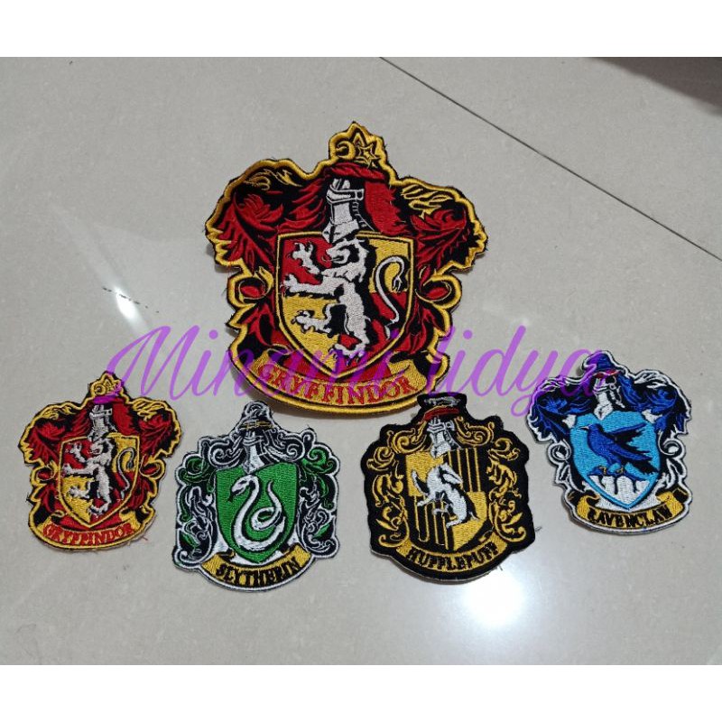 bordir emblem patch harry asrama sihir ukuran besar / kecil