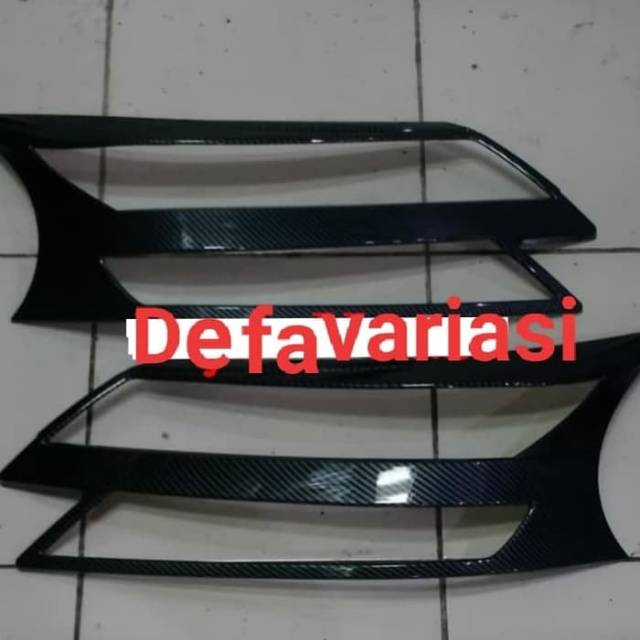 Garnish lampu depan all new Avanza-Xenia 2019 carbon