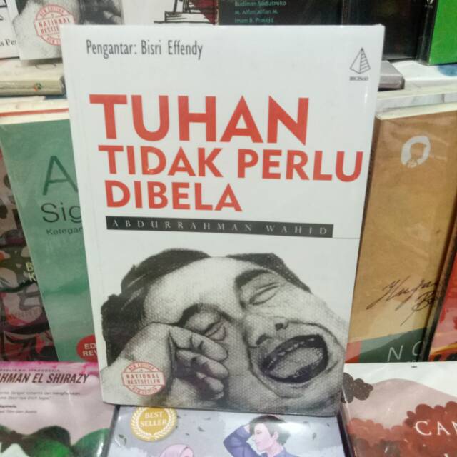 Tuhan tidak perlu dibela