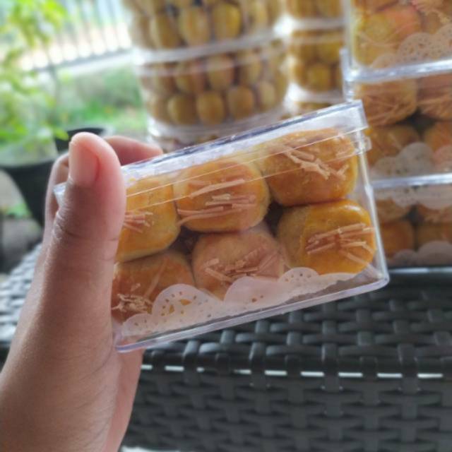 

Nastar Keju plus packing bubble wrap