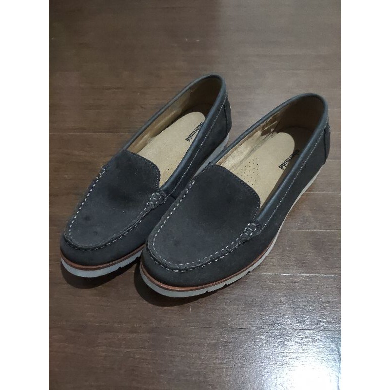 SALE Sepatu Obermain Preloved