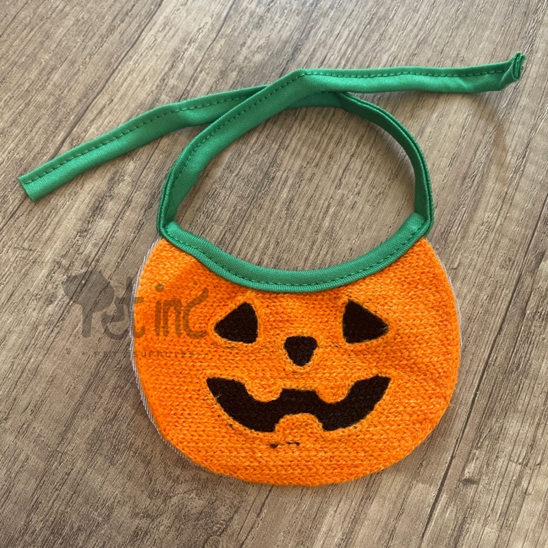 Halloween bib