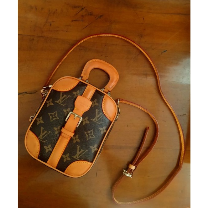lv mini sling bag