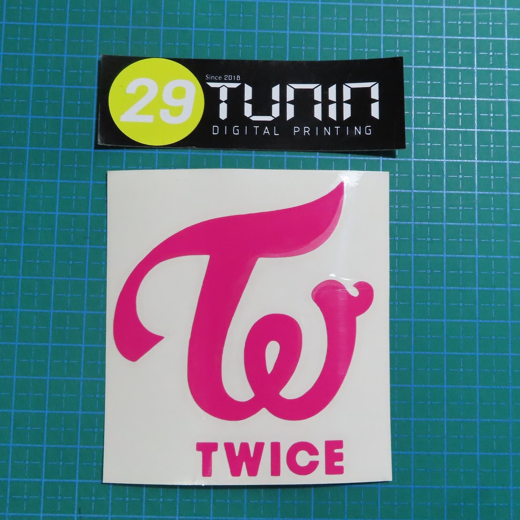 

Cutting sticker stiker oracal twice