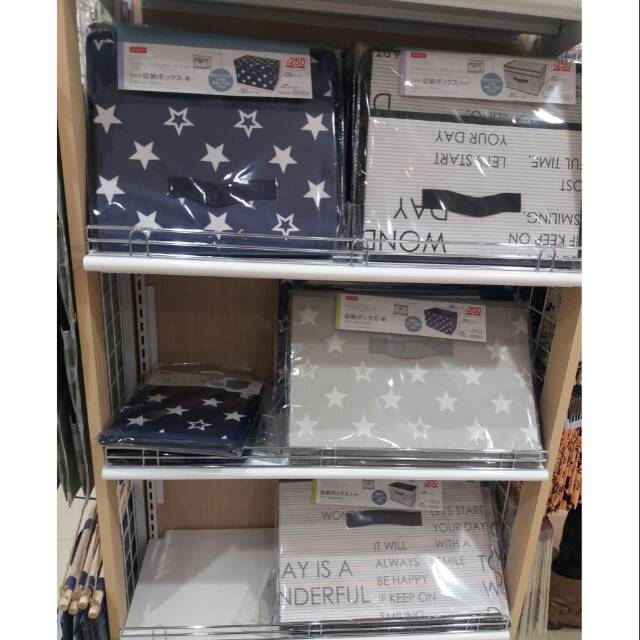 Storage box 30x25x20cm dengan tutup _besar_