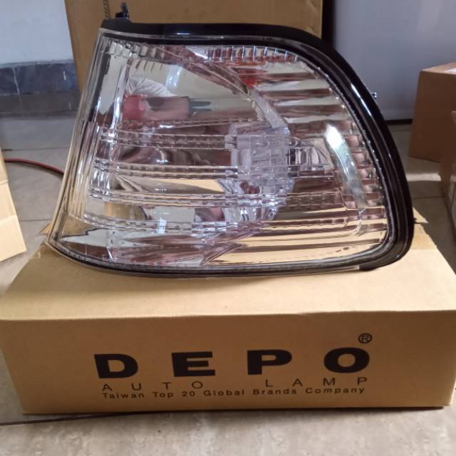 Lampu sen kijang coner lamp kijang lampu sen kijang lgx lsx lx 2003 2004