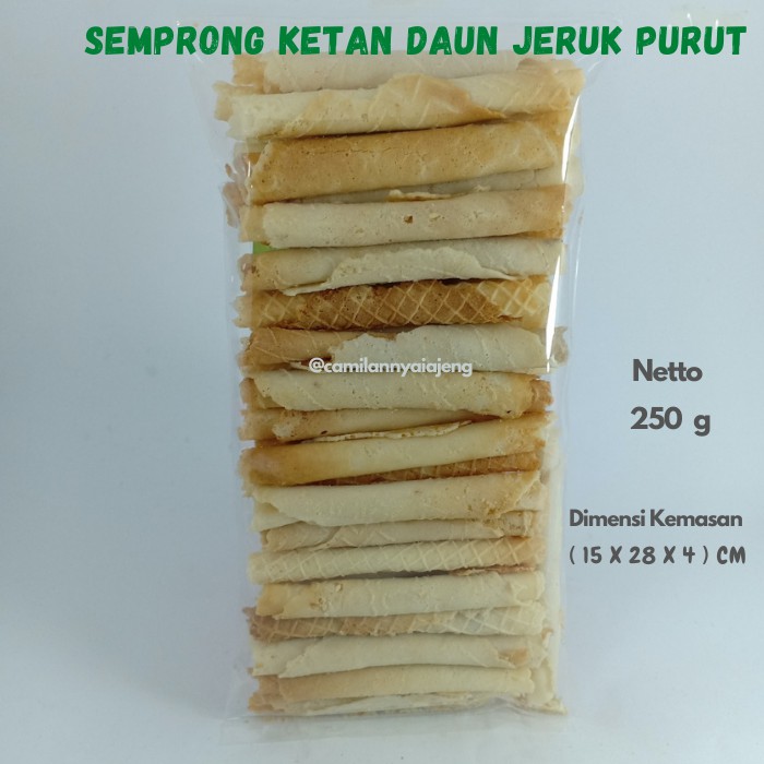 

Kue Semprong Roll Rasa Daun Jeruk Purut Homemade 250 g