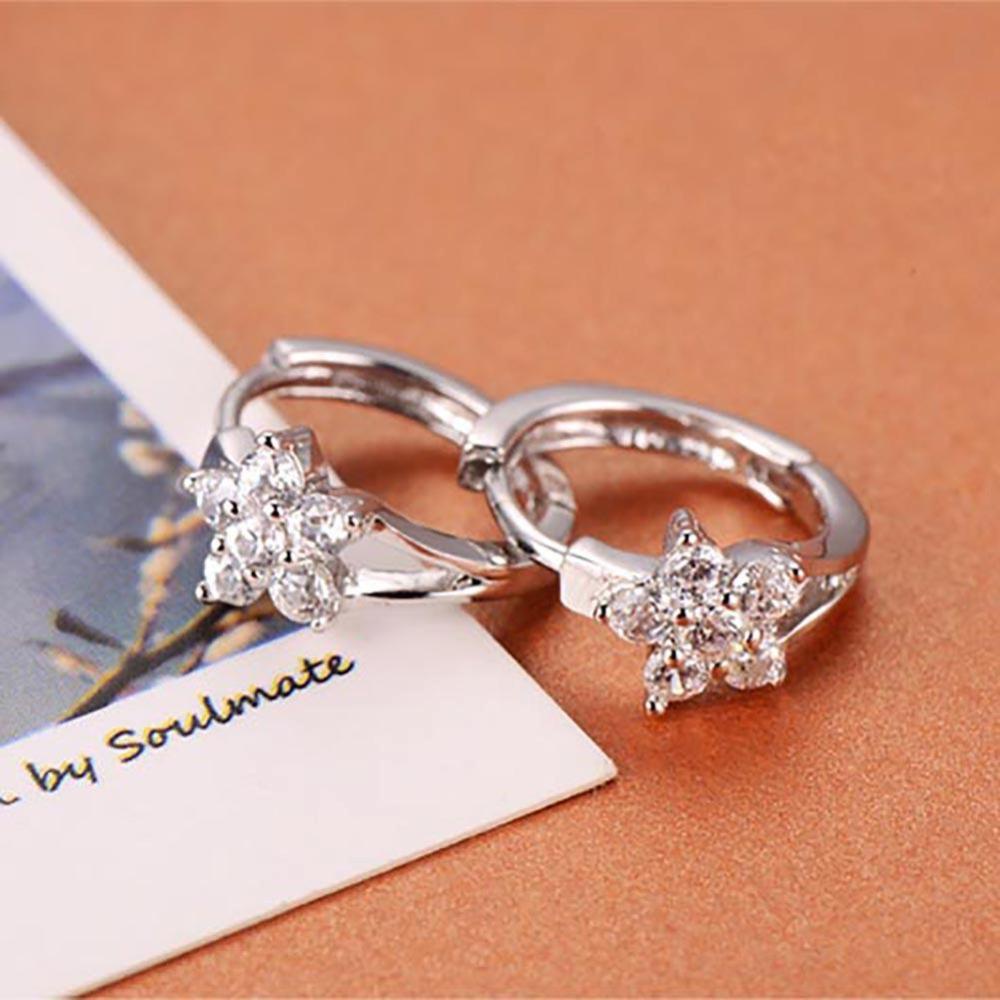 Timekey Anting Bulat Lapis Silver Desain Snowflake Hias Kristal Zircon Untuk Wanitahadiah A1K2