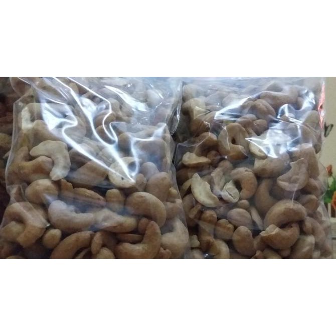 

Terbaru Kacang Mede Panggang (Mete Oven) Roasted Cashew 500gram