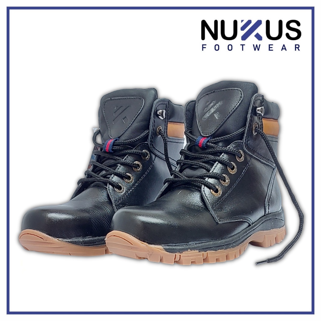 Nukus Sepatu Ujung Besi Safety Boot Tali Hitam Kulit Asli - BST