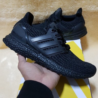 solid black ultra boost