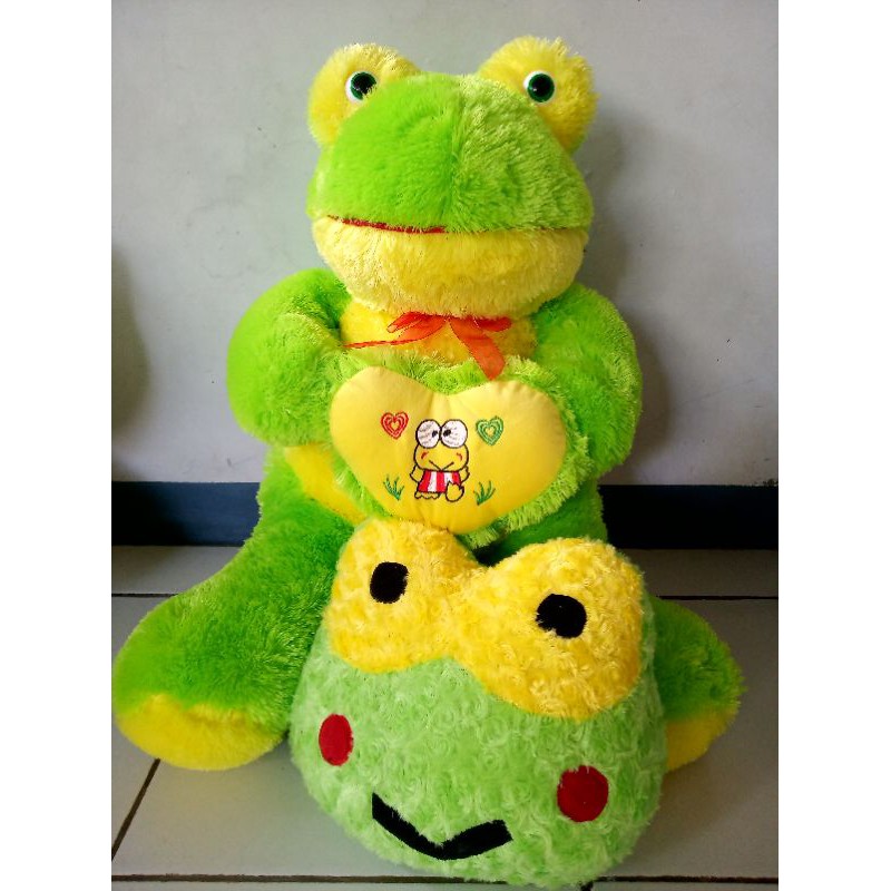 Boneka Keropi Love Jumbo Dapat Bantal