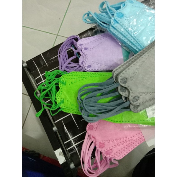 MASKER KF94 WARNA CAMPUR -isi 10pcs/pack-warna masker senada dengan tali