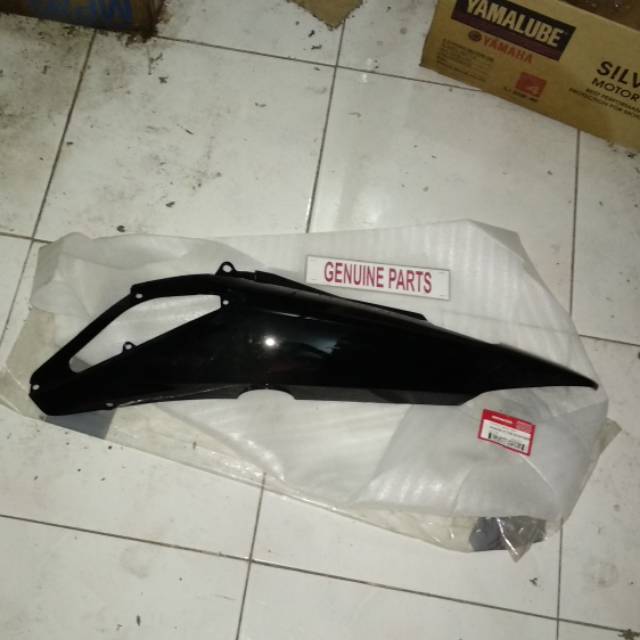 Cover Body Belakang Kiri Supra X 125 Lama Batman 2006 2013 Hitam 64420-KTM-850FMB Orginal Ahm