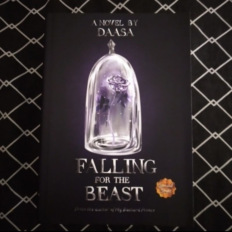 Novel Falling For The Beast karya Daasa Wattpad (BOOKING by @natsu_yay)
