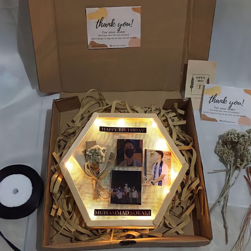 

GIFT BOX HAMPERS HEXAGONAL PLUS LAMP || kado unik | kado murah | kado ulang tahun | graduation, ulang tahu. dll