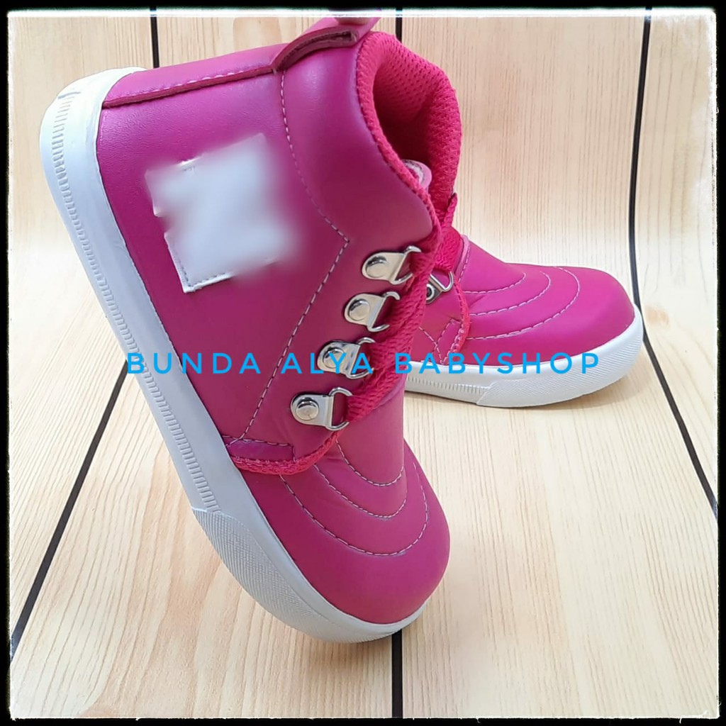 Sepatu Anak Boots Perempuan Usia 6 7 Tahun Size 35 FANTA - Sepatu Anak Cewek Boots Alas Karet