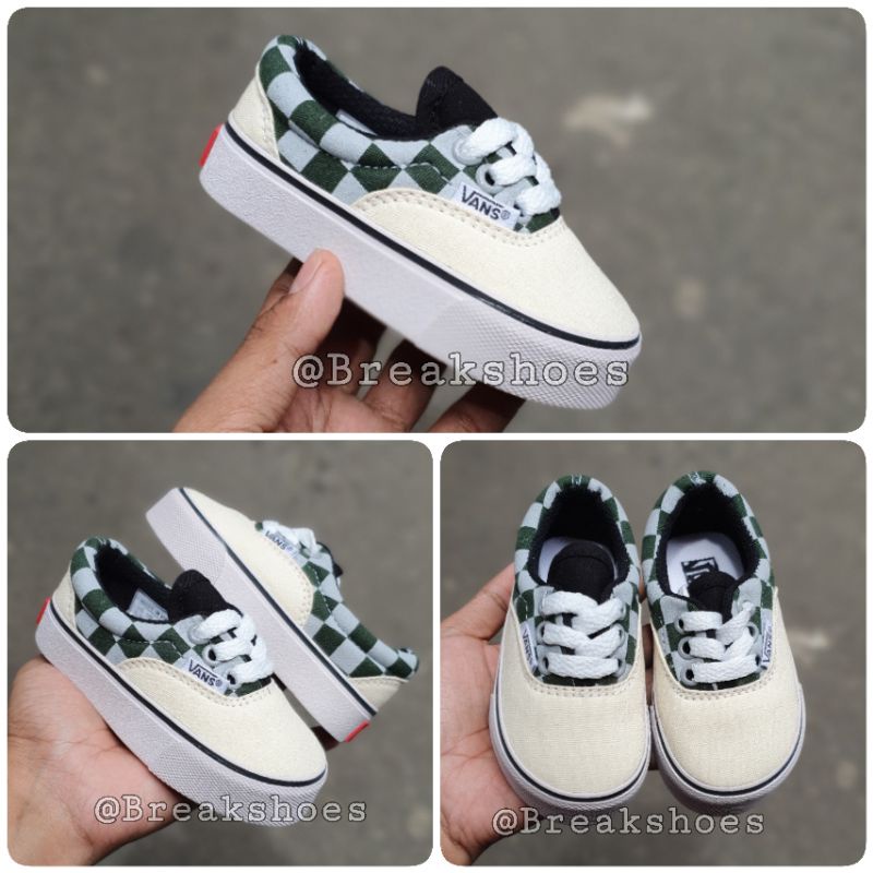 Sepatu anak model tali era motif checkerboard