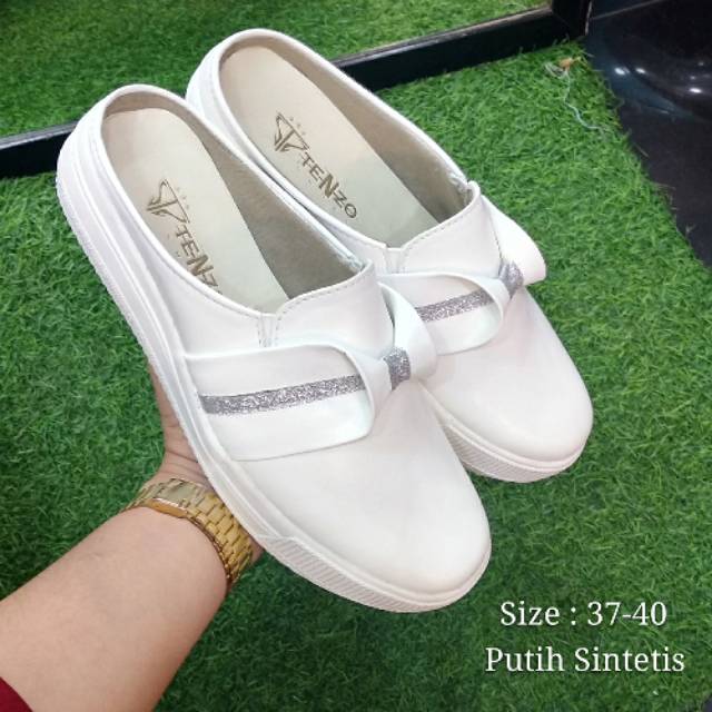 

Bustong pita umang list silver