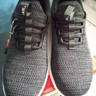  Sepatu  Airwalk  Running shoes Levi M Black original 