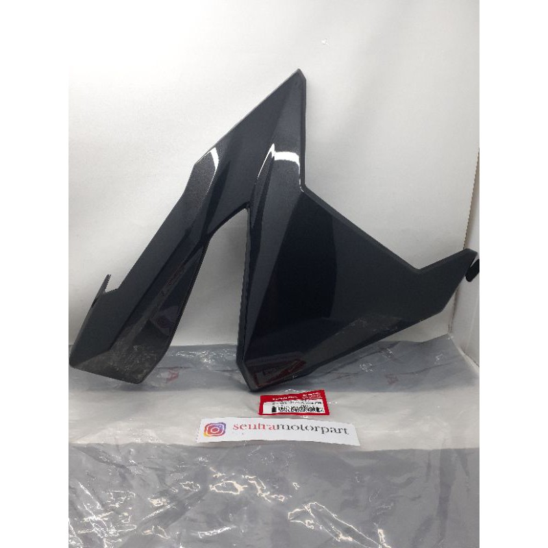 cover legshield sayap luar kanan vario 150 grey original hgp 64501k59a10afb
