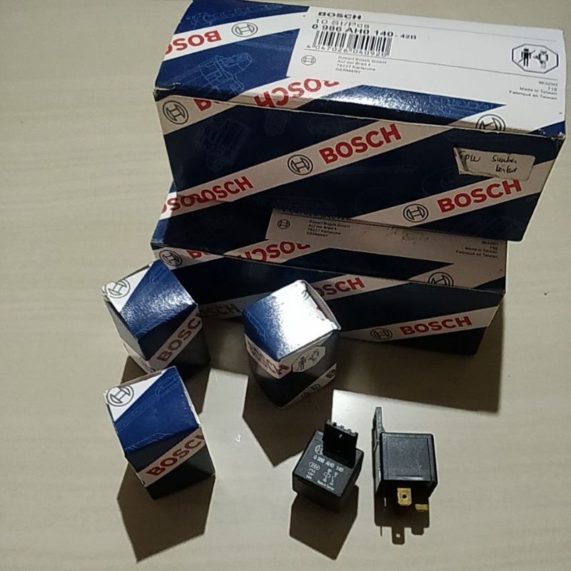 Jual Relay Bosch 12V 30A kaki 4 Relay klakson & Lampu Bosch Asli